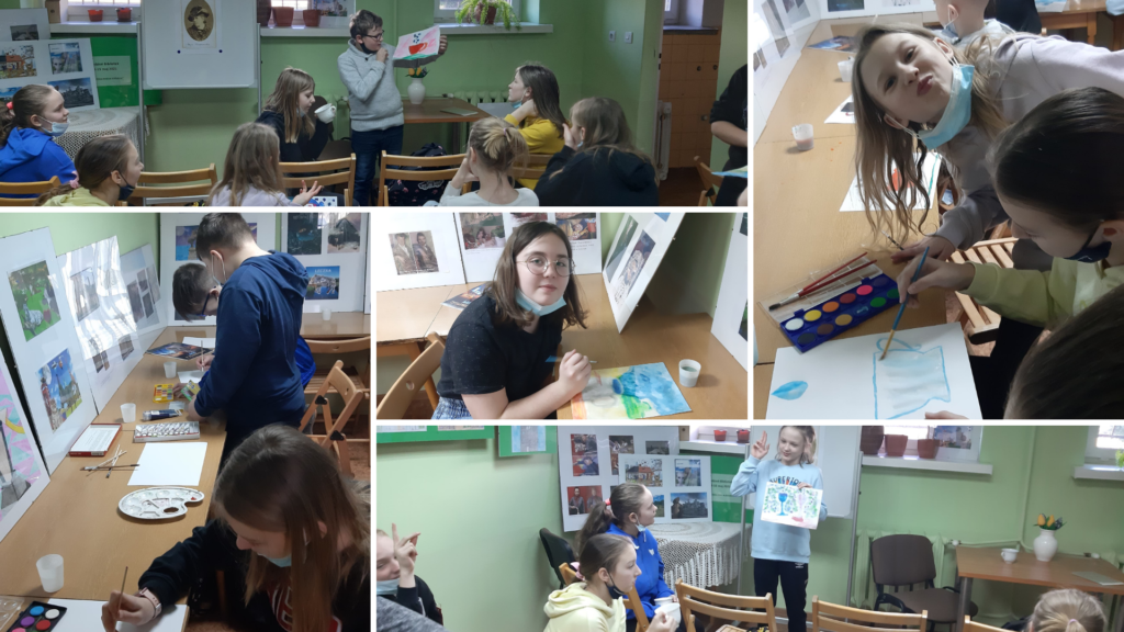 Na zdjęciach widoczne są dzieci z klasy piątej w bibliotece publicznej. Uczniowie zwiedzają bibliotekę i zapoznają się z dostępnym księgozbiorem oraz biorą udział w warsztatach malarskich techniką akwareli.