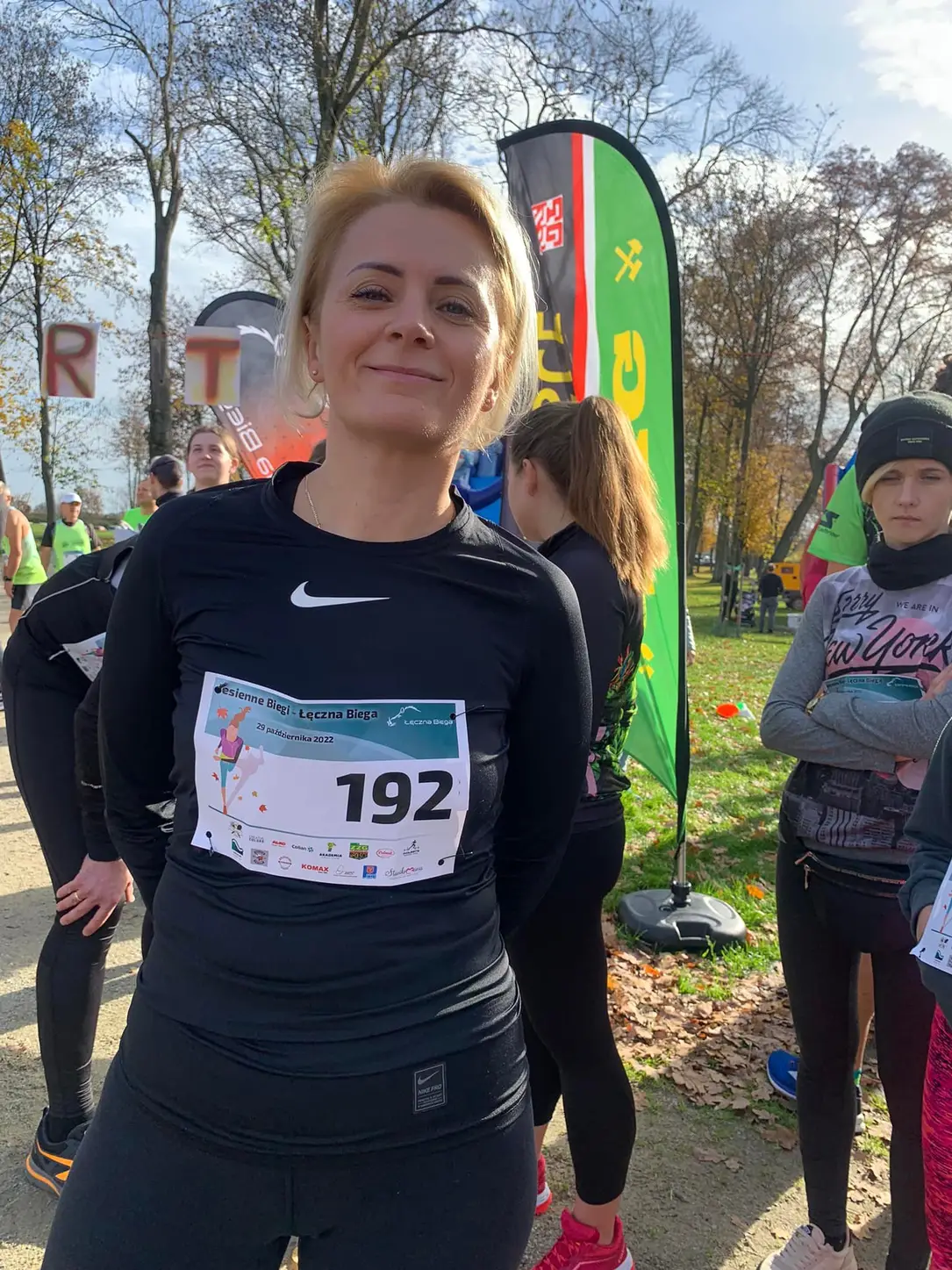 Dyrektor Małgorzata Fryt z numerem startowym