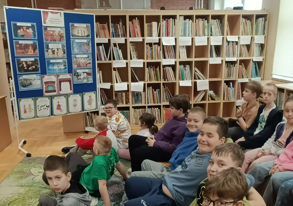 Dzieci uczestniczące w zajęciach.