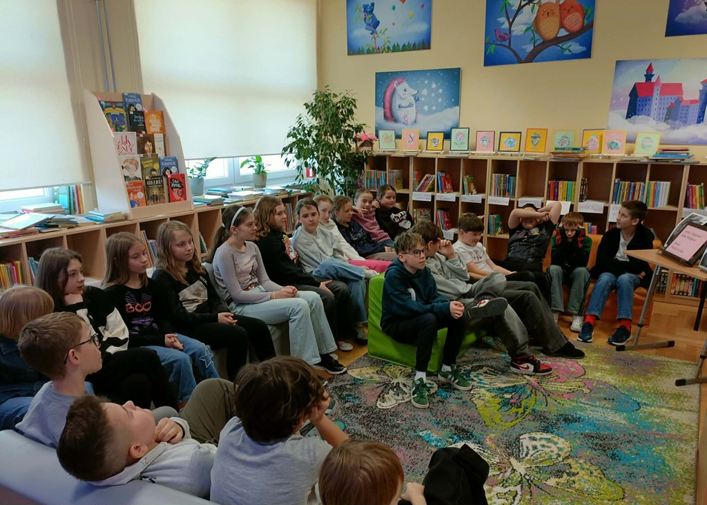 Uczniowie kl. VC uczestniczący w zajęciach.