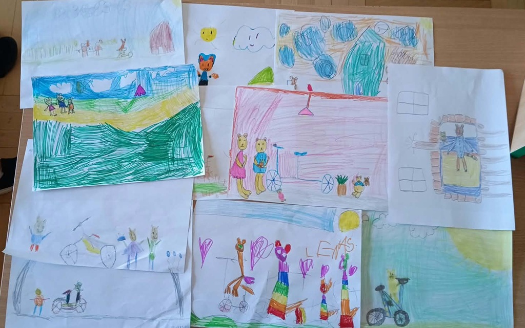 _ ilustracje wykonane przez uczniów pierwszej klasy