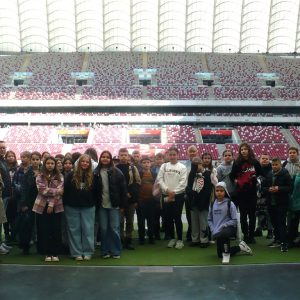 uczestnicy wycieczki na Stadionie Narodowym.